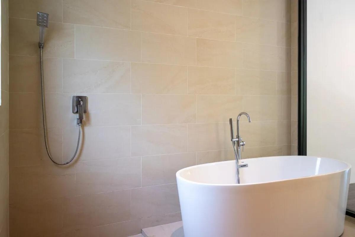 Villa Lola 2Br - Private Infinity Pool & Sea View Bãi biển Chaweng Ngoại thất bức ảnh